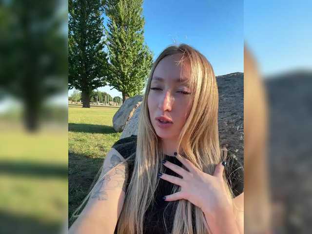 KiraBlake Cam en directo en BongaCams
