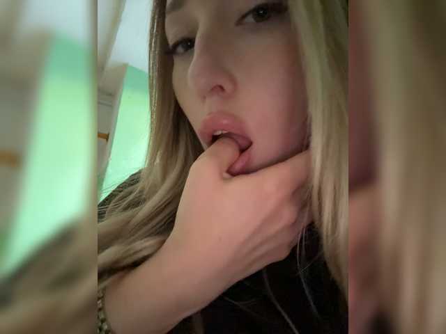 Live трансляция Chloee - slutnetki.online