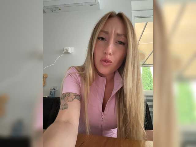 Live трансляция Chloee - slutnetki.online