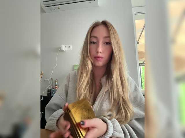 Live трансляция Chloee - slutnetki.online