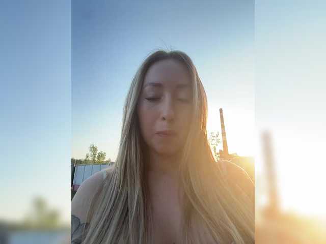 go to chat with Chloee
