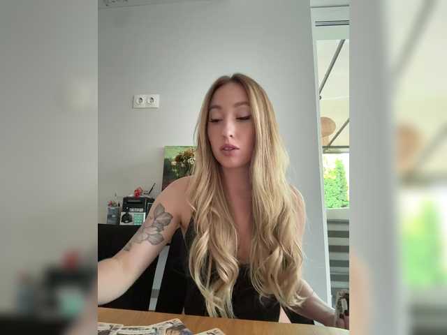 KiraBlake live cam on BongaCams