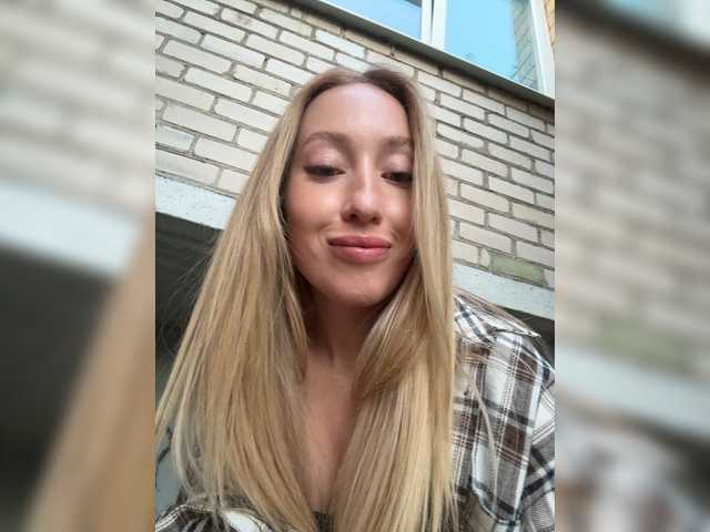 go to chat with Chloee