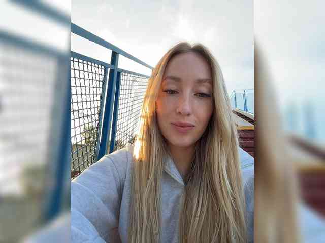 Chloee webcam