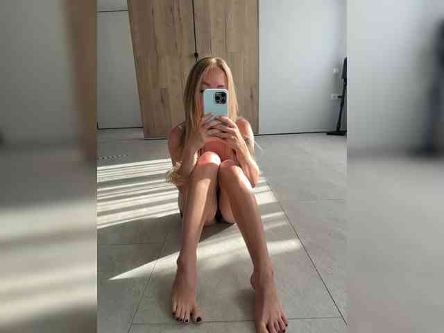 Chloee webcam