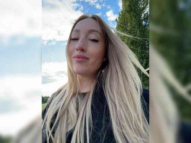 Модель: Chloee