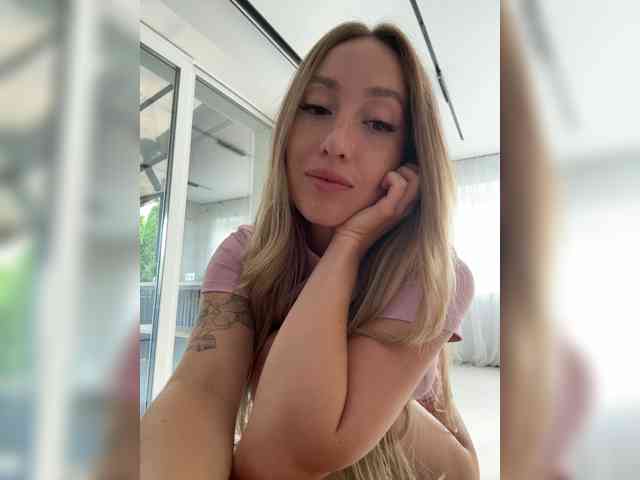 Chloee webcam