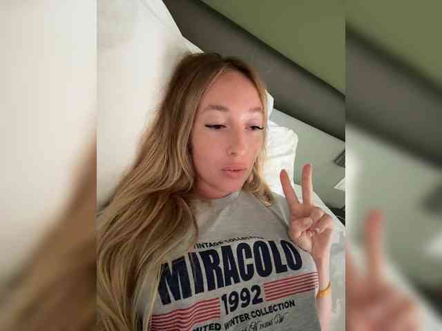 Chloee webcam