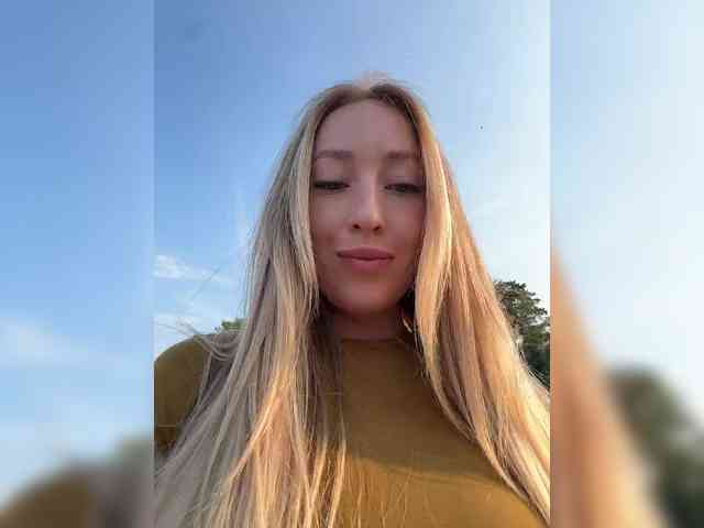 Модель: Chloee