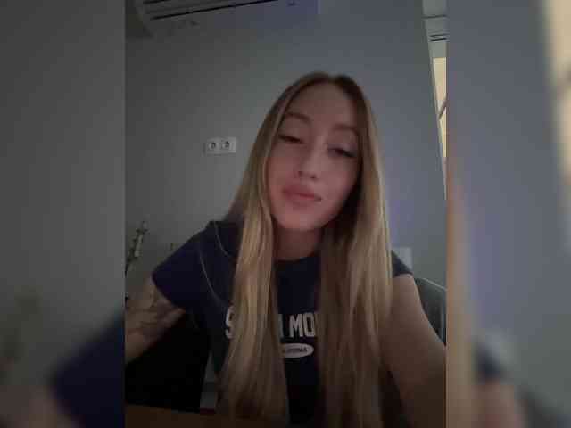 Chloee webcam