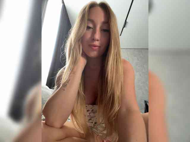 Chloee webcam