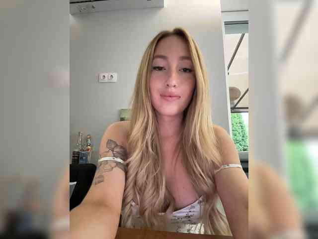 Chloee webcam