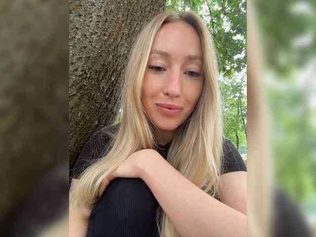 Chloee webcam