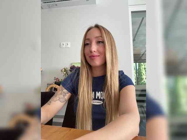 Chloee webcam