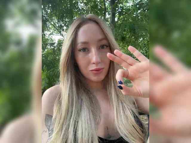 Chloee webcam
