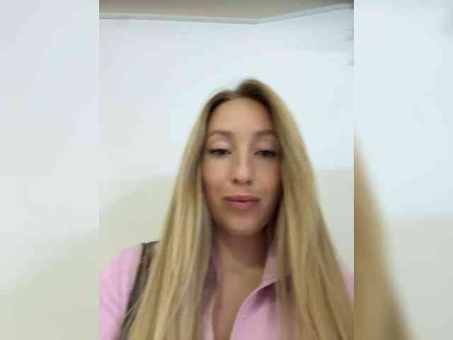 Chloee webcam