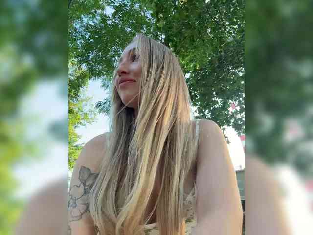 Модель: Chloee
