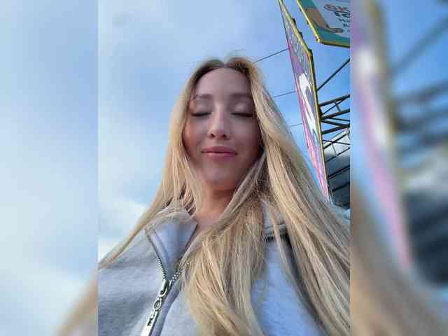 Chloee webcam