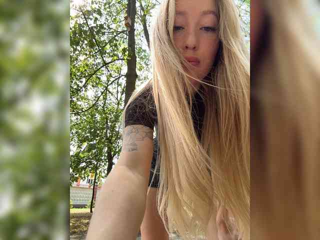 Модель: Chloee