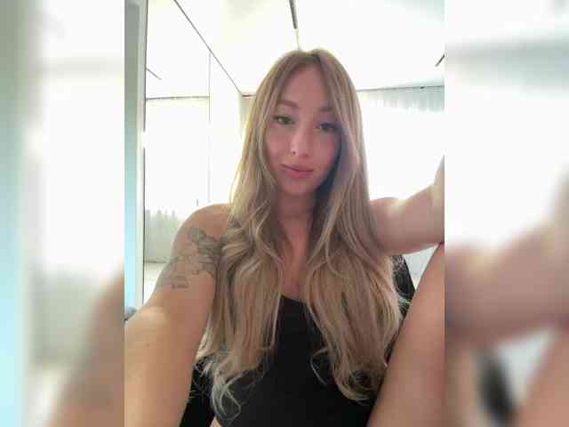 Chloee webcam