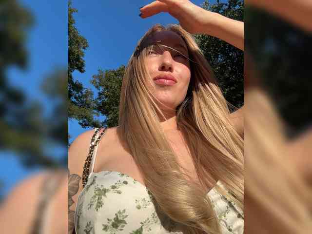 KiraBlake Sex Cam Show