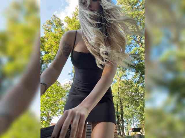 Chloee webcam