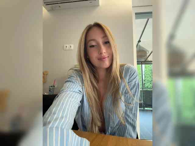 Модель: Chloee