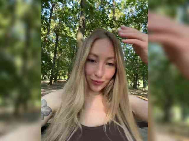 Chloee webcam
