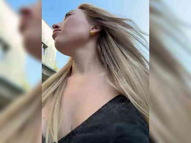 Модель: Chloee