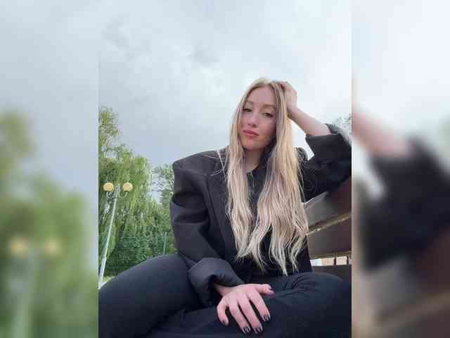 Chloee webcam