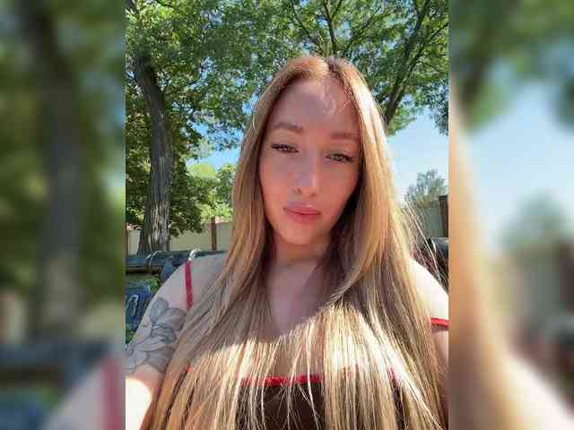 Chloee webcam