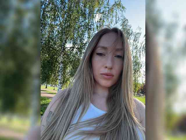 Модель: Chloee