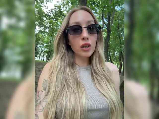 Chloee webcam