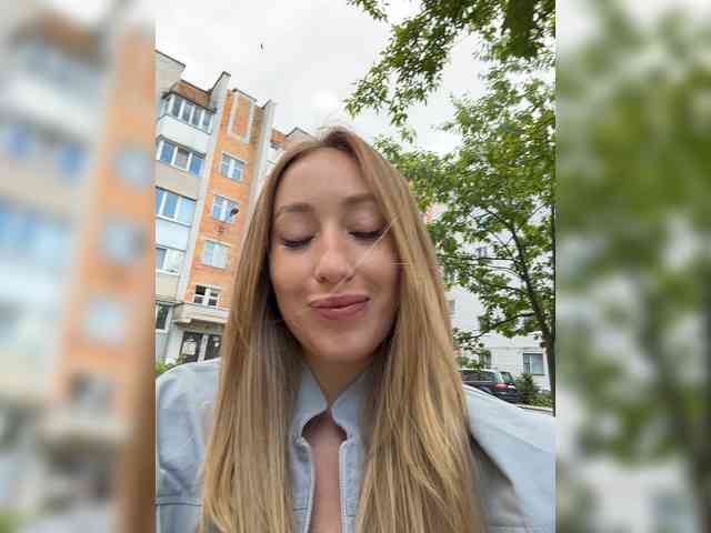 Chloee webcam