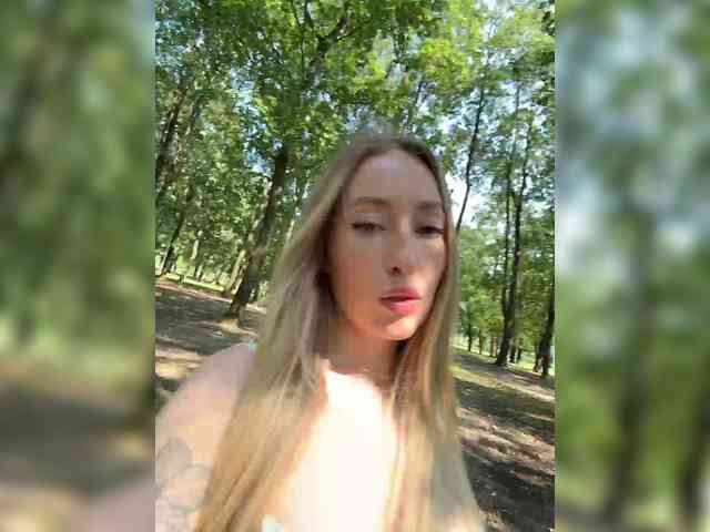 Chloee webcam
