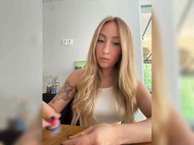 Chloee webcam