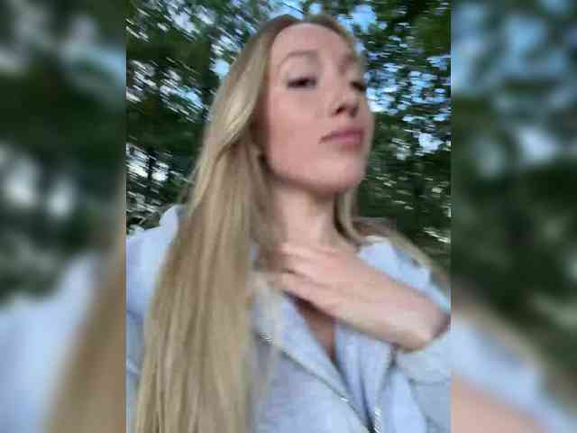 Chloee webcam