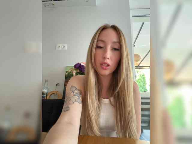 Chloee webcam
