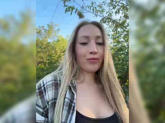 Chloee webcam