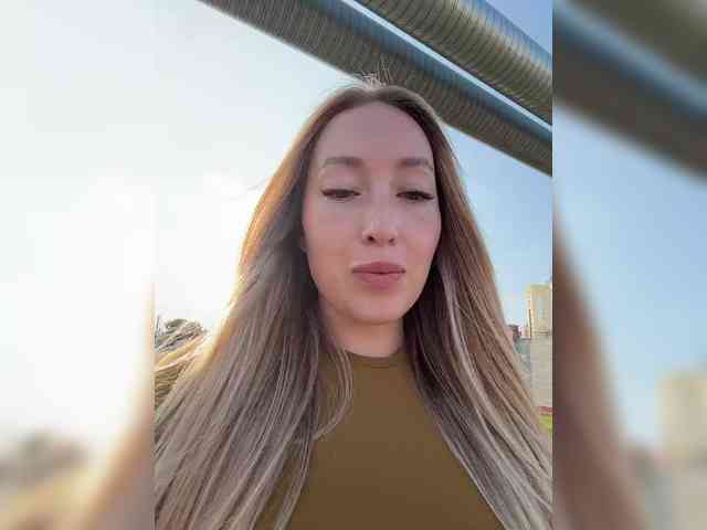 Chloee webcam