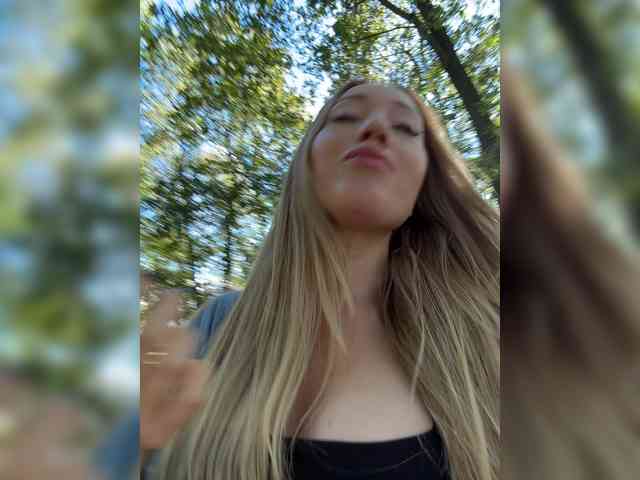 Chloee webcam