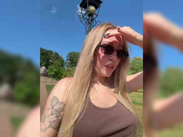 KiraBlake Sex Cam Show