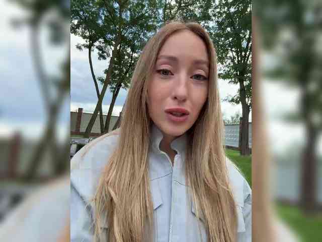 Модель: Chloee