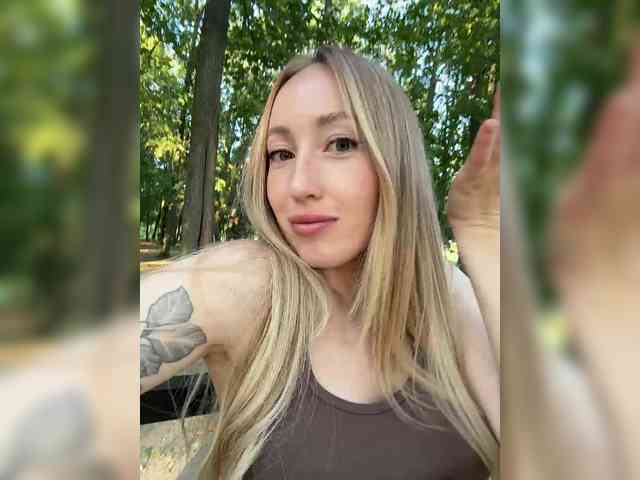 Chloee webcam