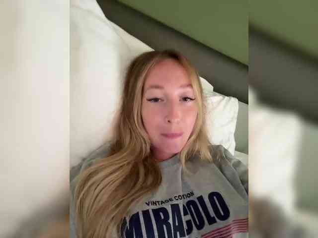 Chloee webcam