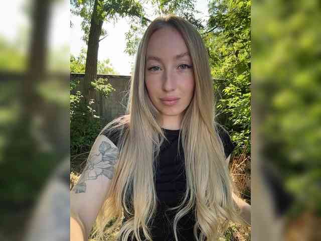 Chloee webcam
