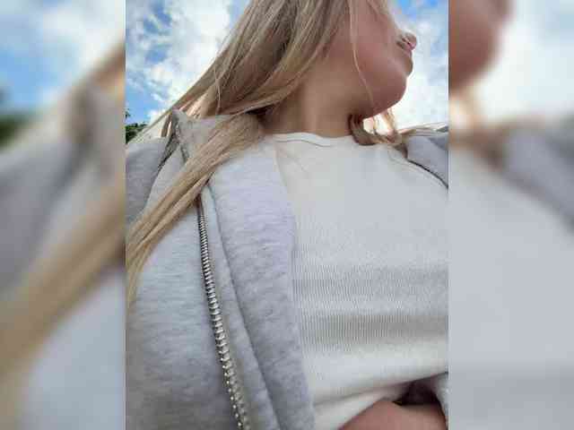 Chloee webcam