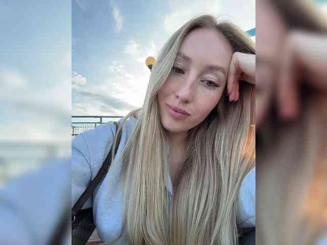 Chloee webcam