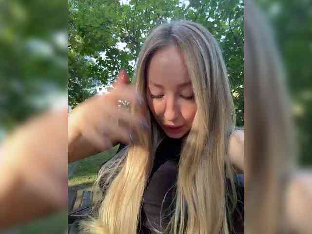 Модель: Chloee