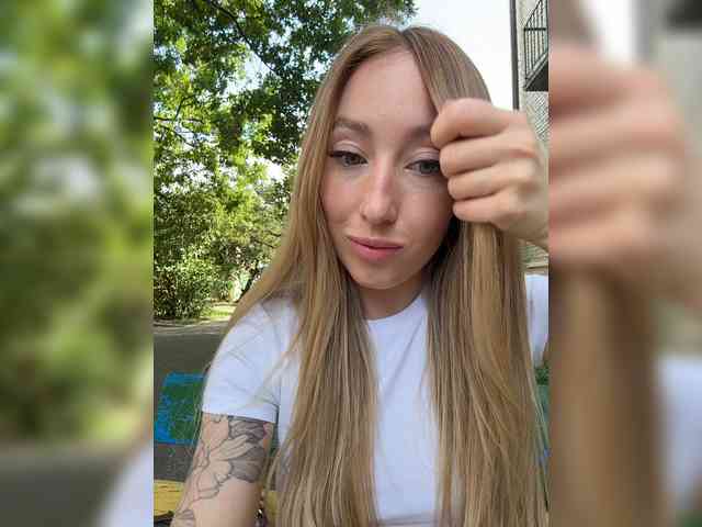 Chloee webcam